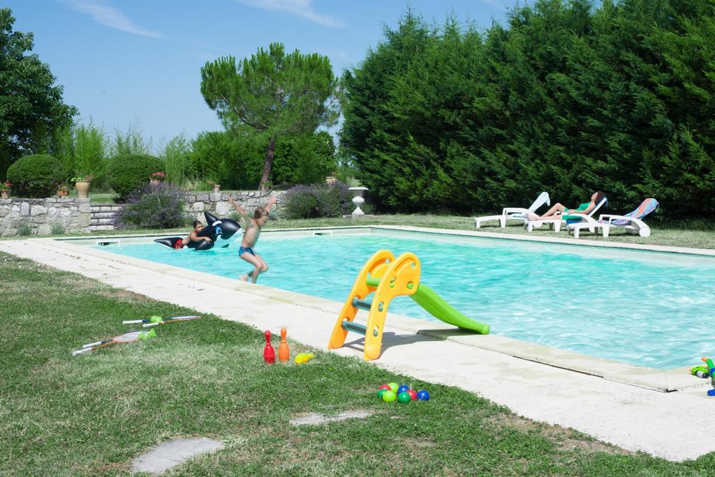 Chateau De Goudourville Villa Bagian luar foto