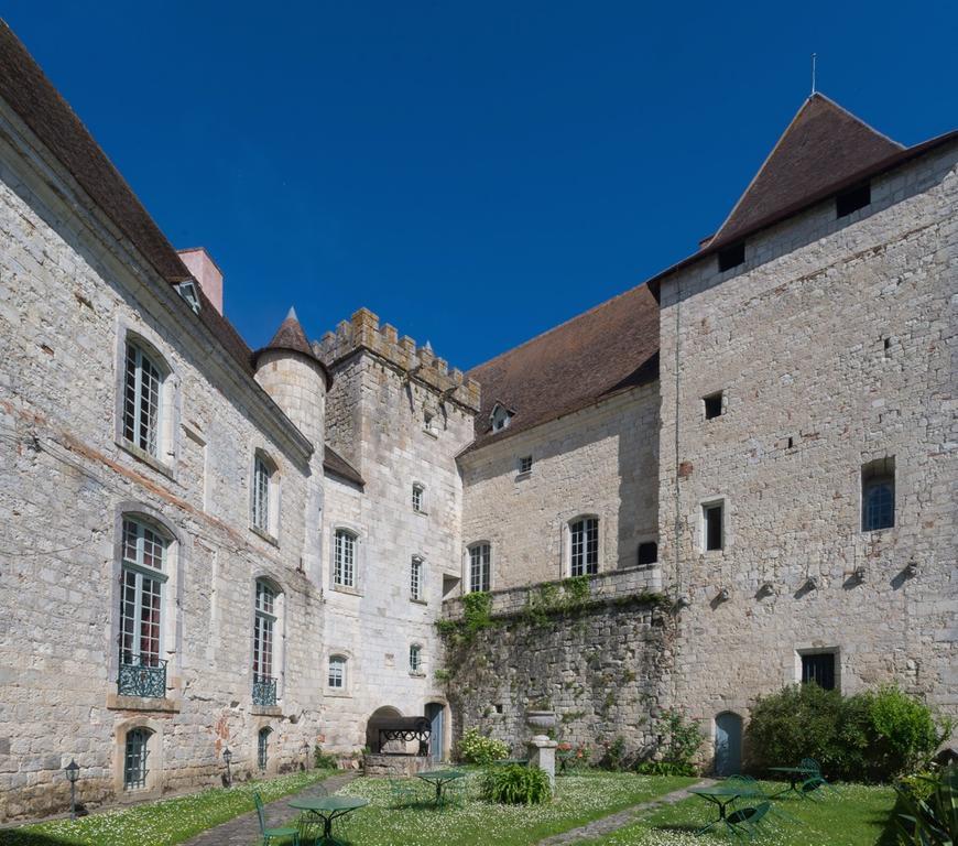 Chateau De Goudourville Villa Bagian luar foto